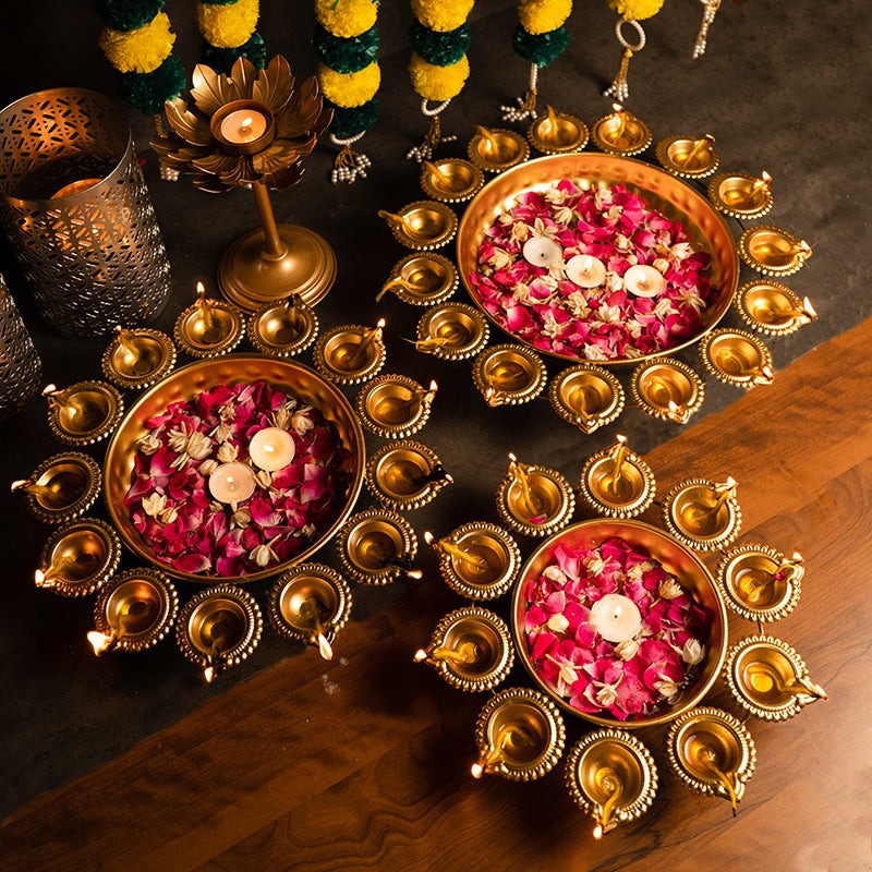 Aesthetic Floral Urli With Diya 14 Inch